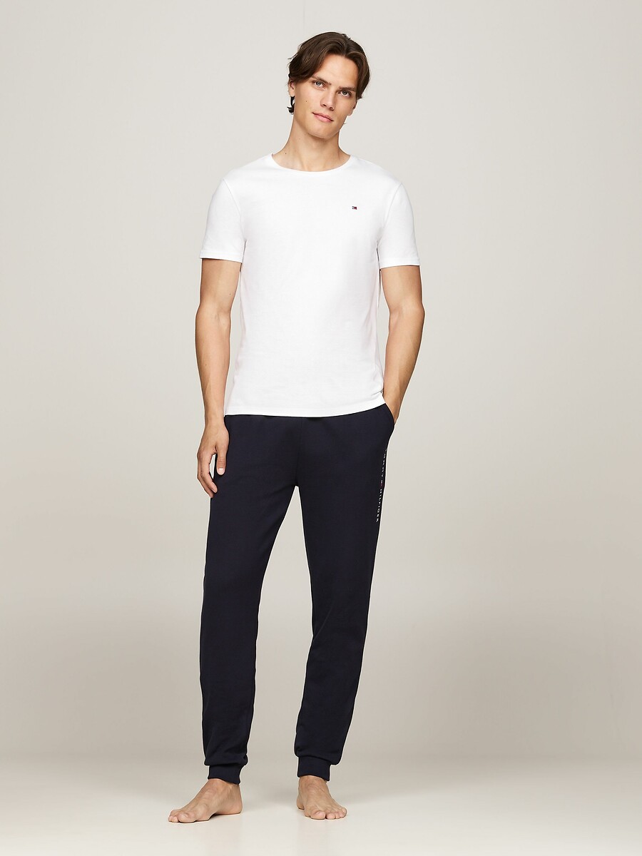 TOMMY HILFIGER<br>Conjunto de 3 camisetas de gola redonda, com a essência de algodão exclusiva