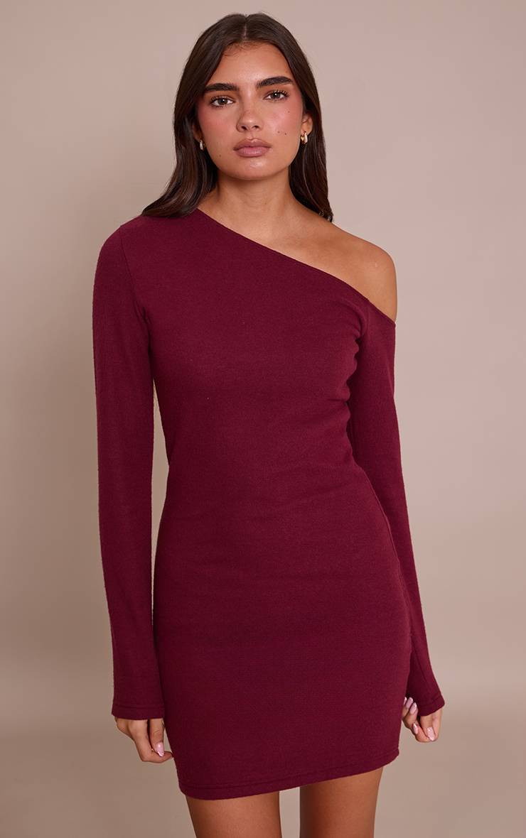 Prune Robe Moulante À Manches Longues Asymétrique Ultra Douce