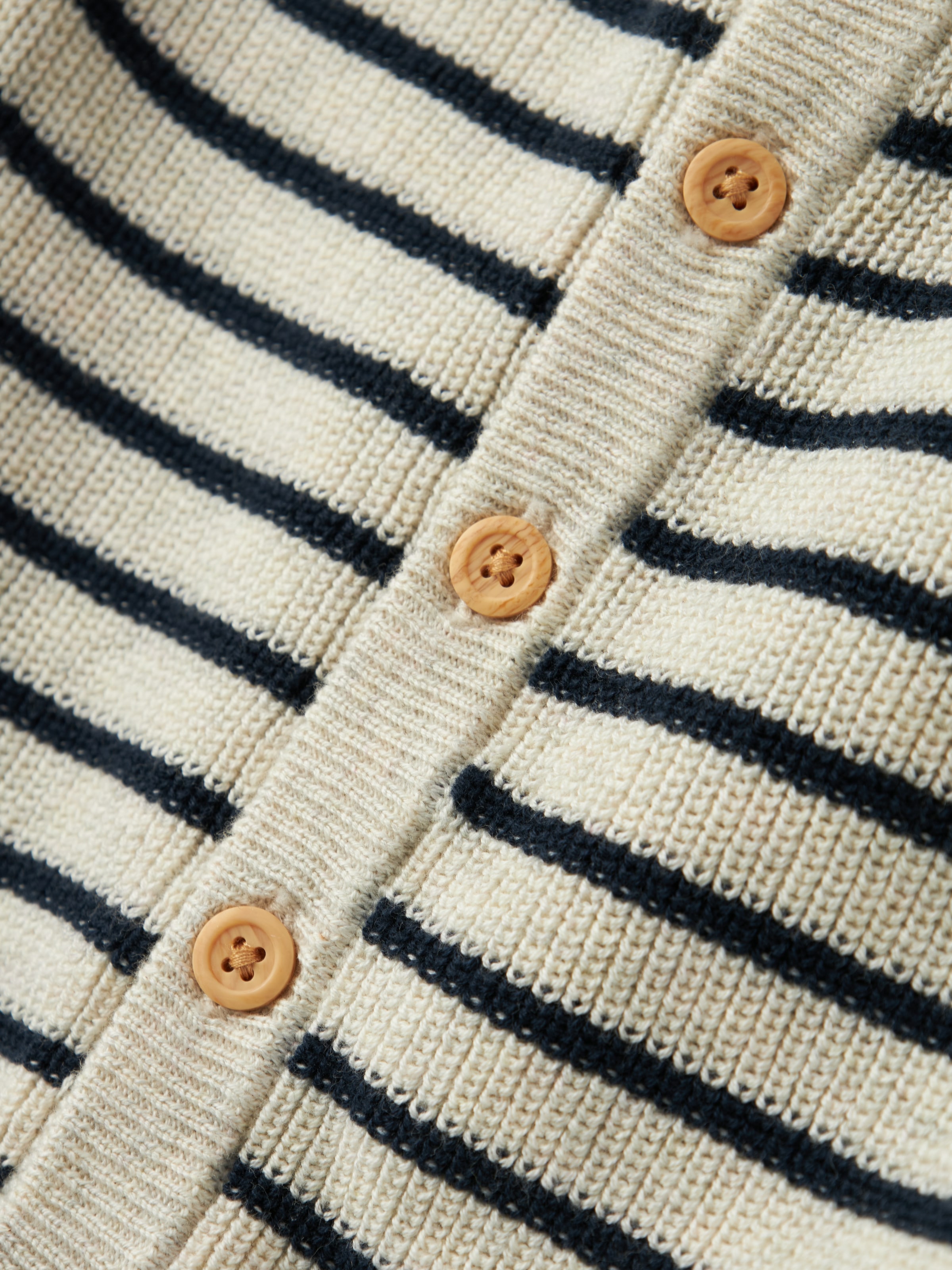 Name It Strickjacke »NBMMAST für Jungen mit gestreiftem Look und weichem Tragegefühl« gestreift, regular fit, Baumwolle, Rundhals