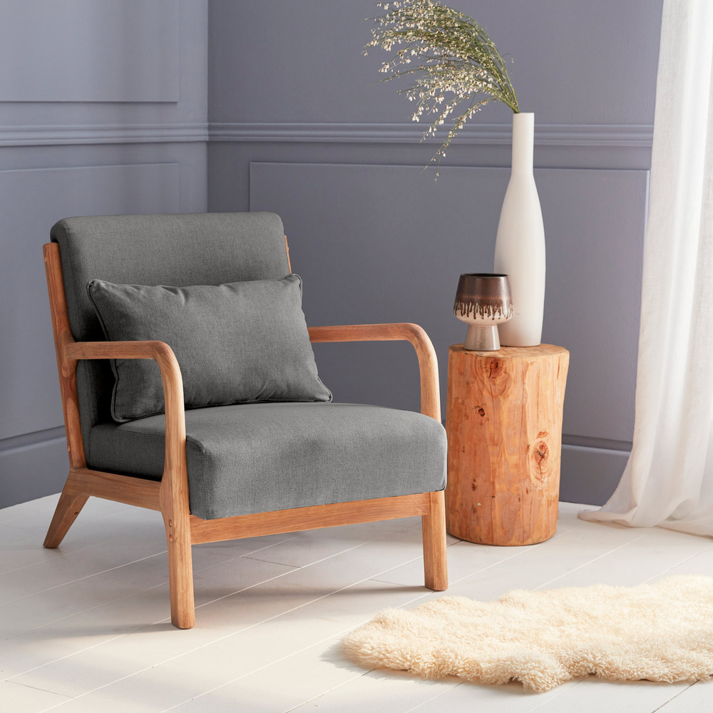 Fauteuil design en bois et tissu. 1 place droit fixe. Pieds compas scandinave. Structure en bois solide. Assise confortable. Gris