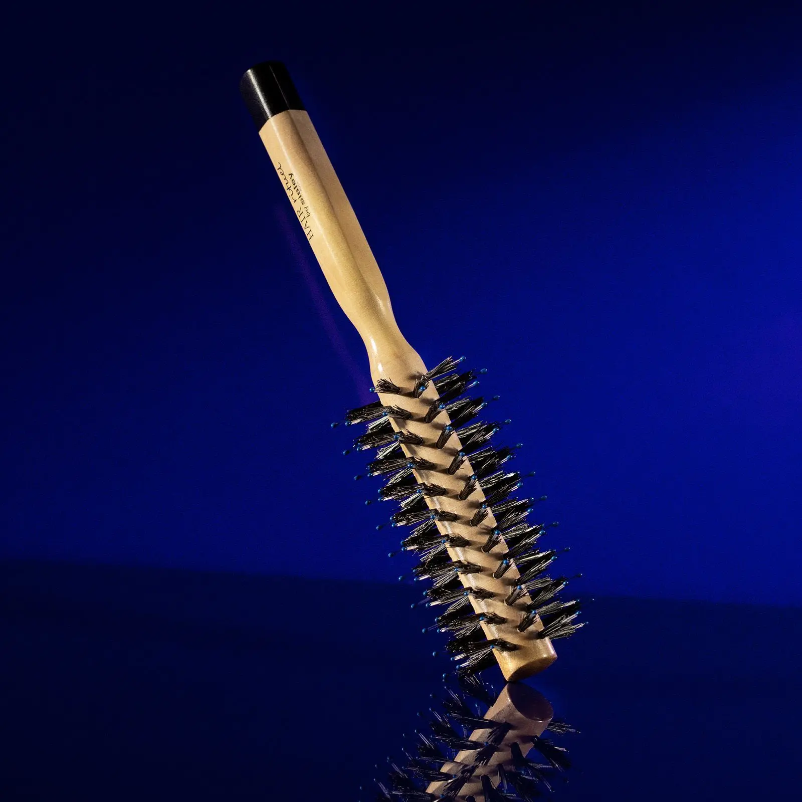 Hair Rituel by Sisley - BROSSE A BRUSHING N°1 Pour Cheveux Fins, Courts, Mi-Longs- Brosse et peigne