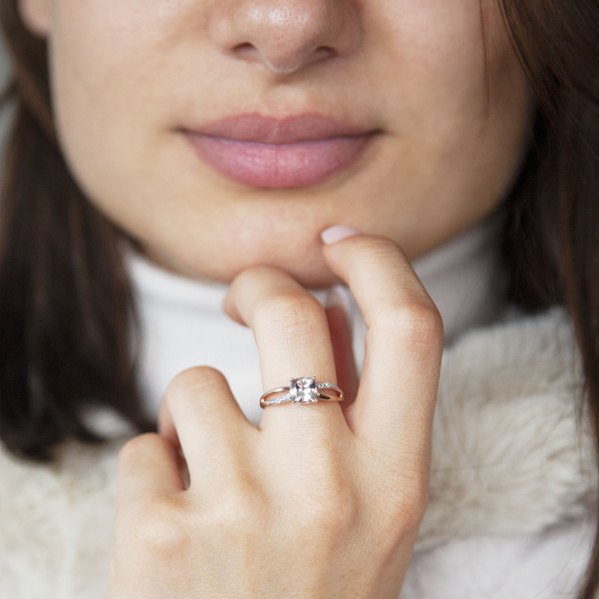Bague or 375 rose morganite carrée et diamants