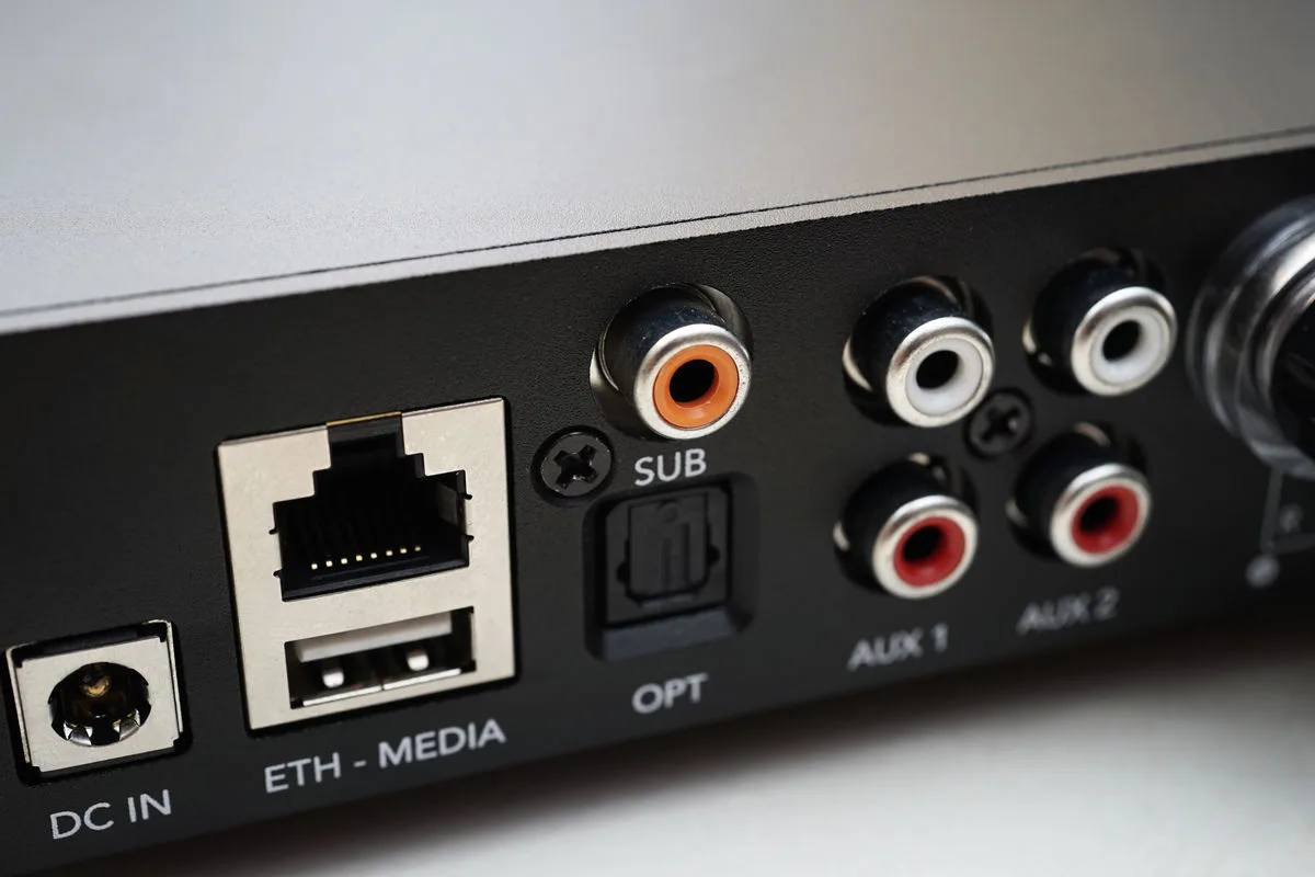 Octavio AMP 32V Amplis hi-fi stéréo