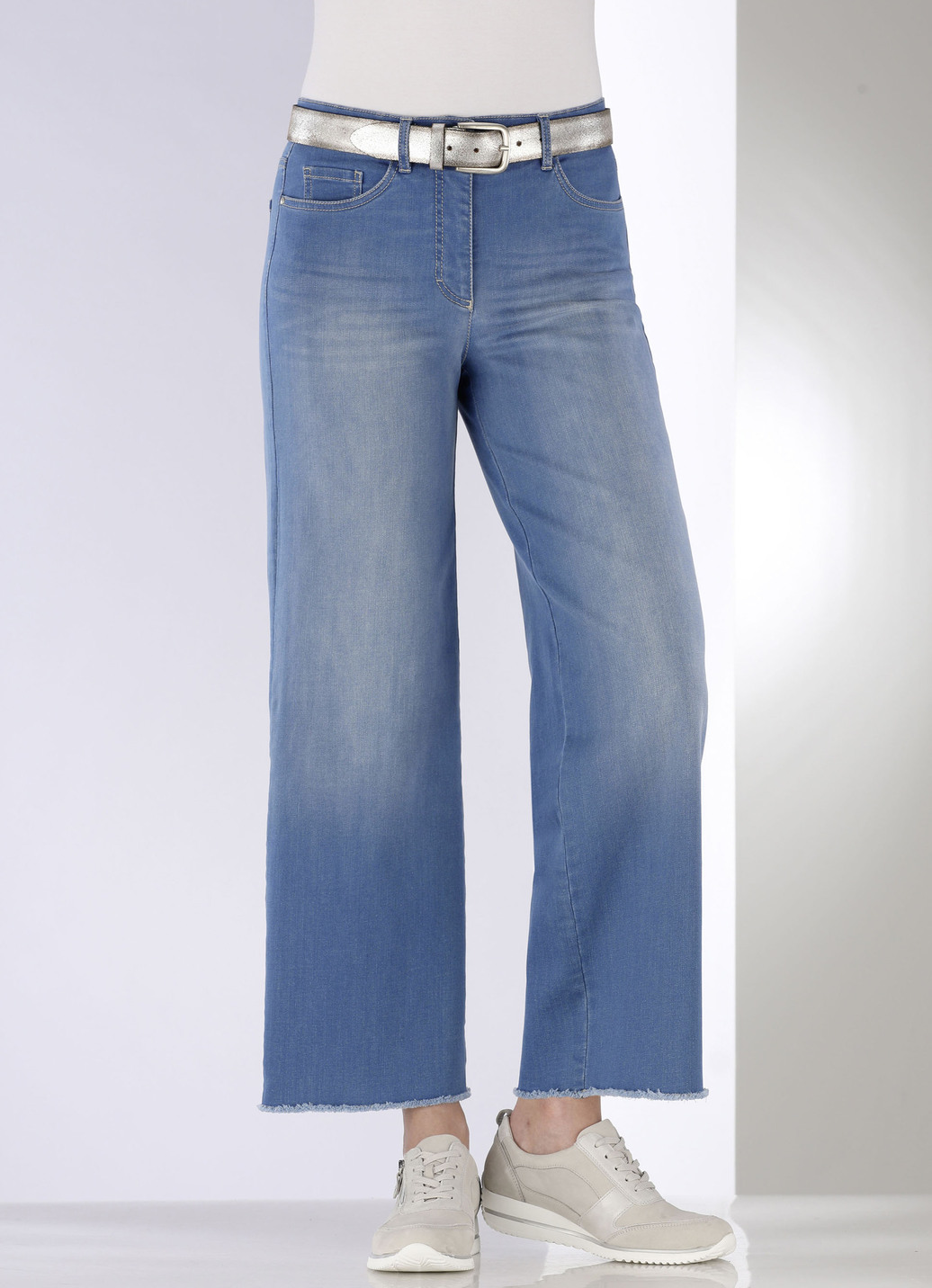 Jeans mit modischer Beinweite