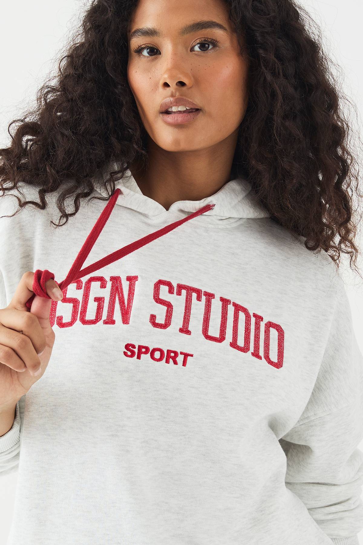 Sweat à Casynthétiqueche Brodé Oversize DSGN Studio