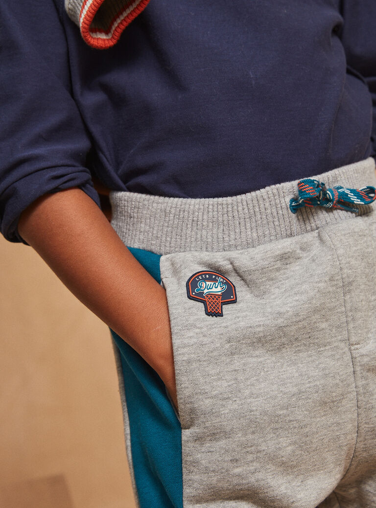 Jogging gris et bleu marine