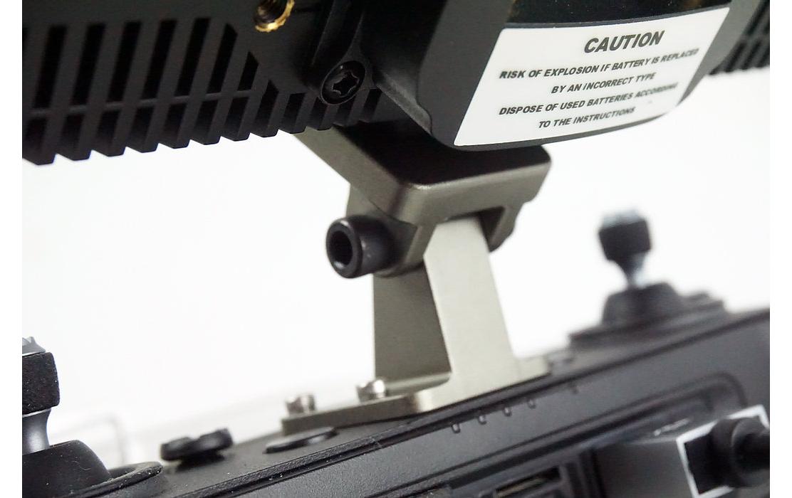 Monitorhalterung SC PRO Enterprise zu M300 SmartcontrollerMonitor Halterung für den DJI Matrice 300 Smartcontroller
