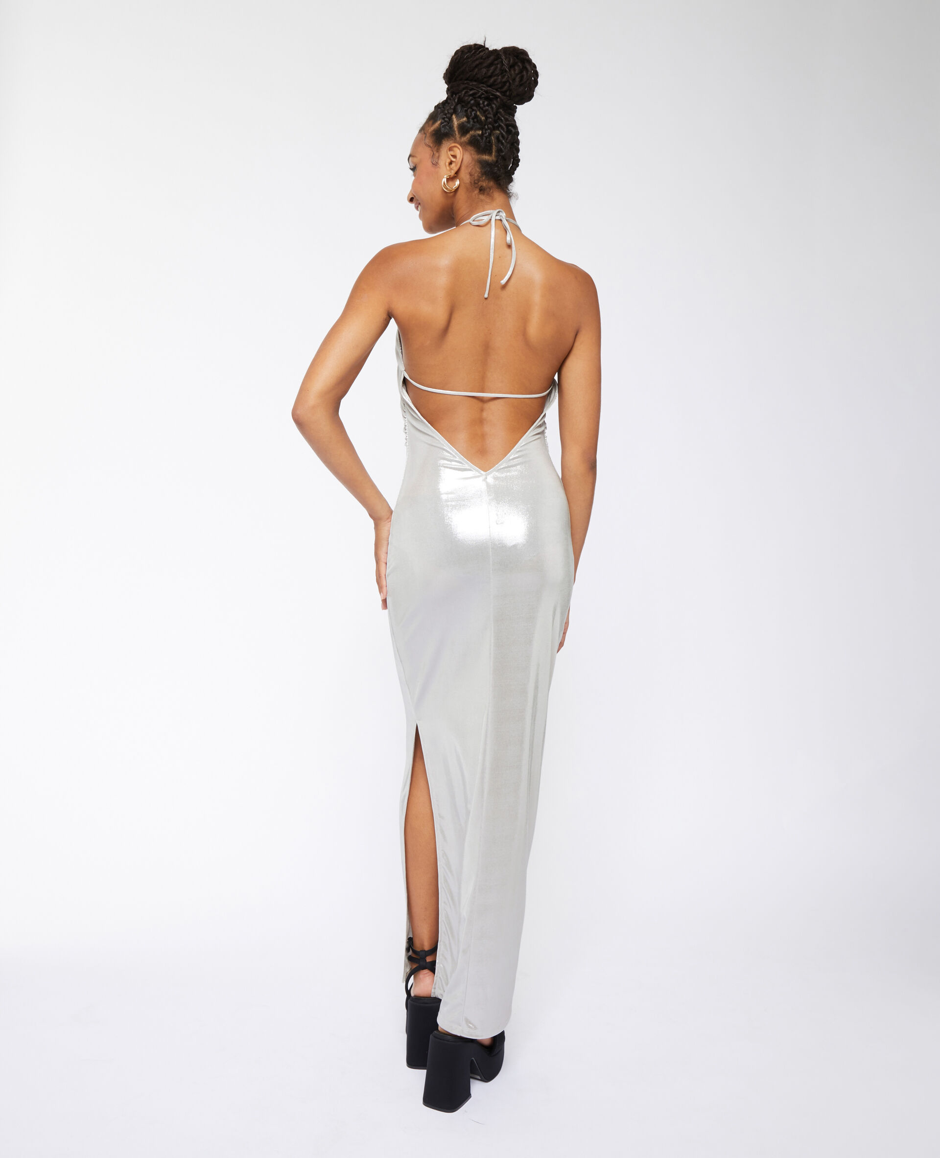 Robe longue en maille fluide et brillante - Gris clair