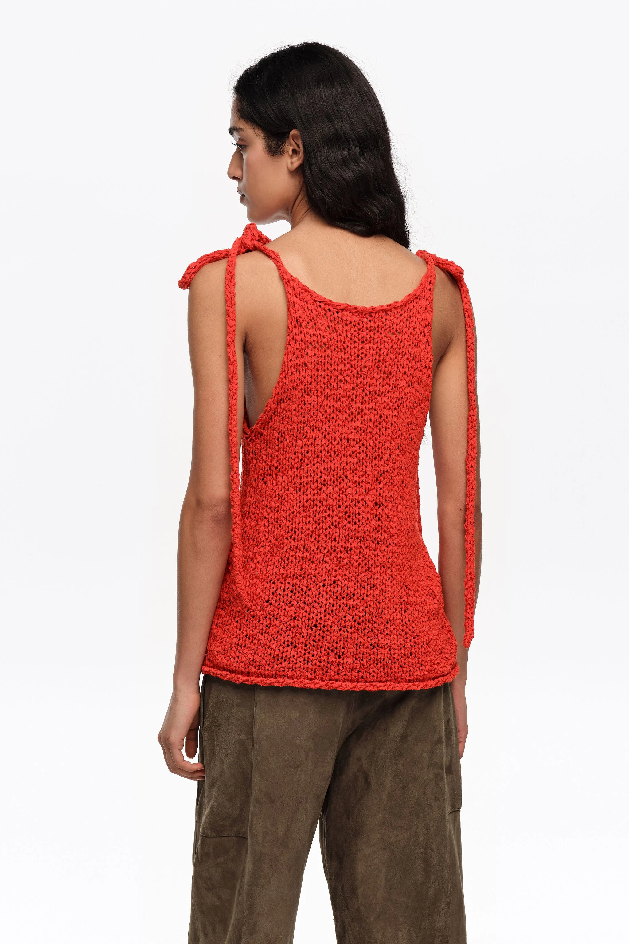 Suéter vermelho com alça de laço