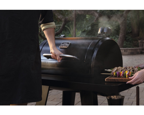 Nexgrill Oakford pellet smoker inclusief app-bediening, digitale temperatuurregeling, geëmailleerd gietijzeren grillrooster, warmhoudrek, zijplank en beschermkap, geëmailleerd staal