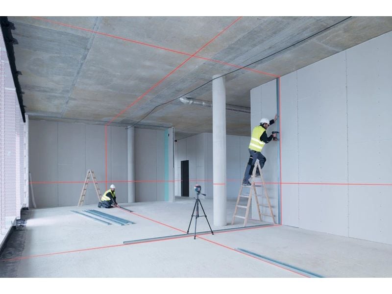 Bosch Professional Linienlaser mit Baustativ BT 150, GLL 3- Linienlaser mit innovativer 3 x 360° Sichtbarkeit