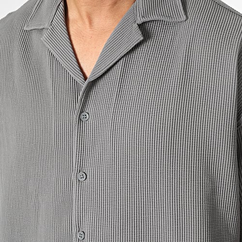 Ensemble Chemise Manches Courtes Et Short Jogging Gris
