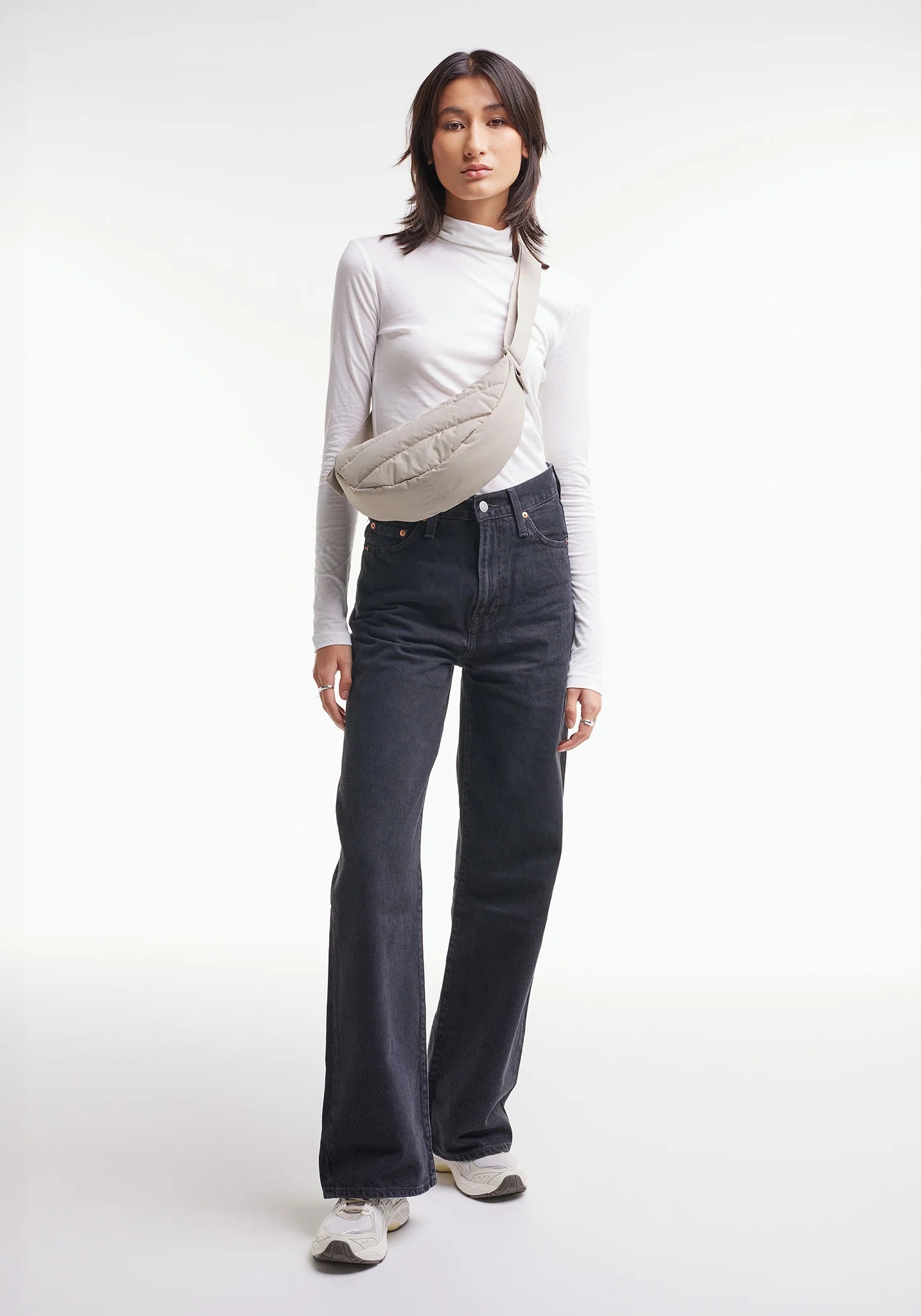 Got Bag Puffer Moon Bag Small Monochrome Scallop