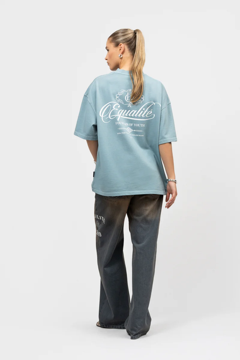 Equalité Yuki Boxy T-Shirt Dames Lichtblauw