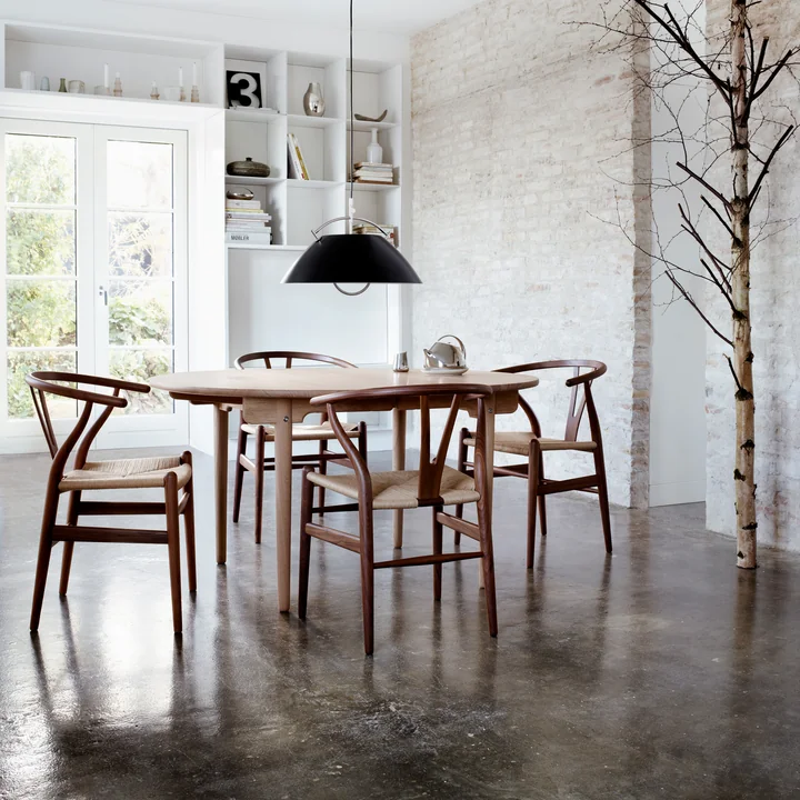 Carl Hansen - CH24 Wishbone Chair, Eiche geseift / Naturgeflecht
