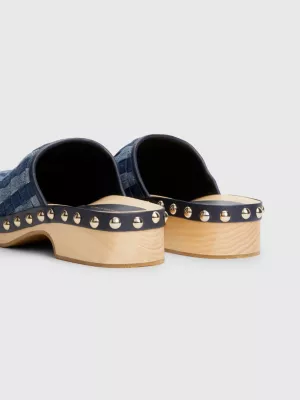 Tamancos de denim com monograma