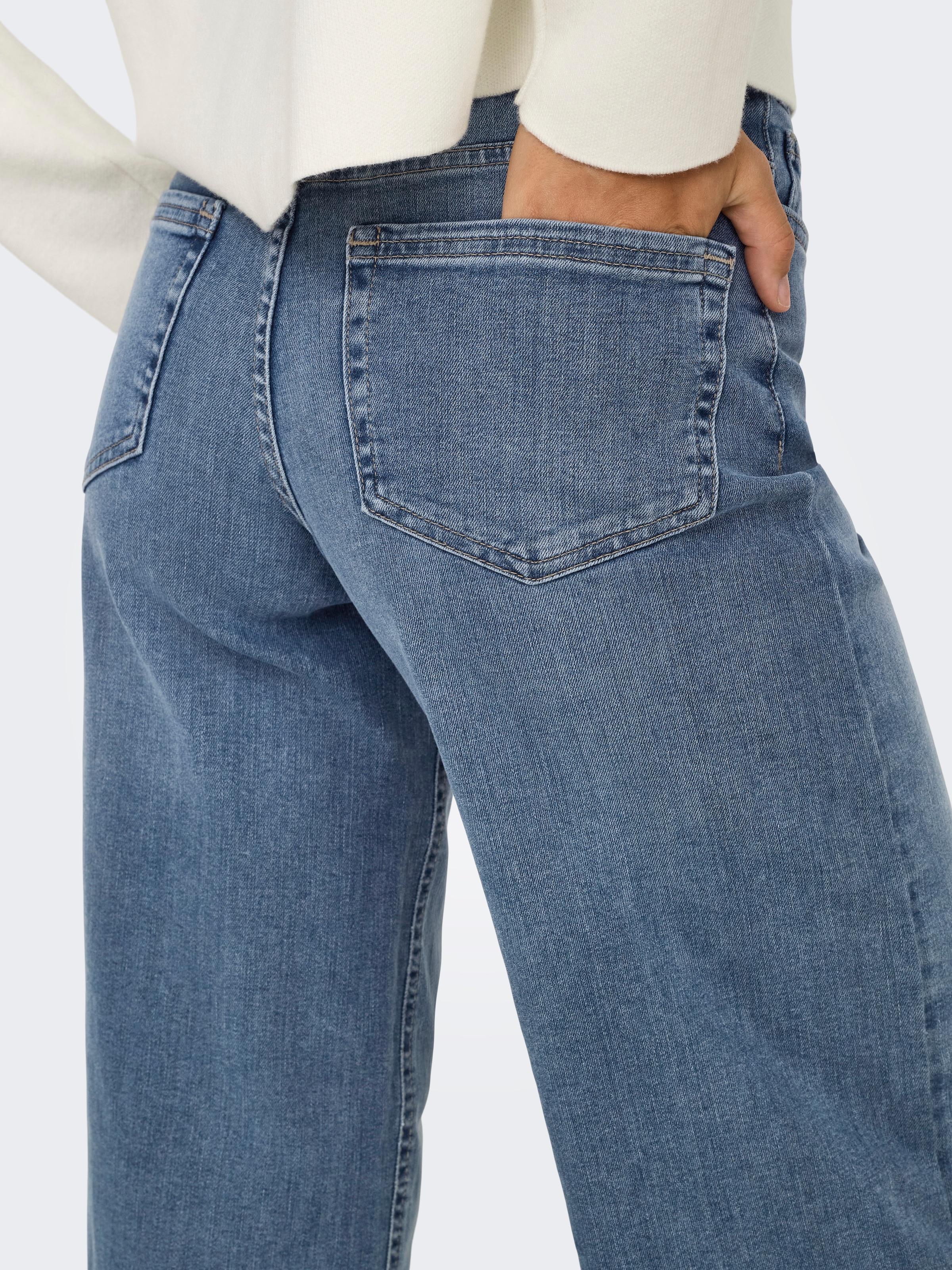 ONLY High-waist-Jeans »ONLMADISON – High-Waist-Jeans mit modischen Abriebeffekten«, Abriebeffekte, casual, weit, Denim