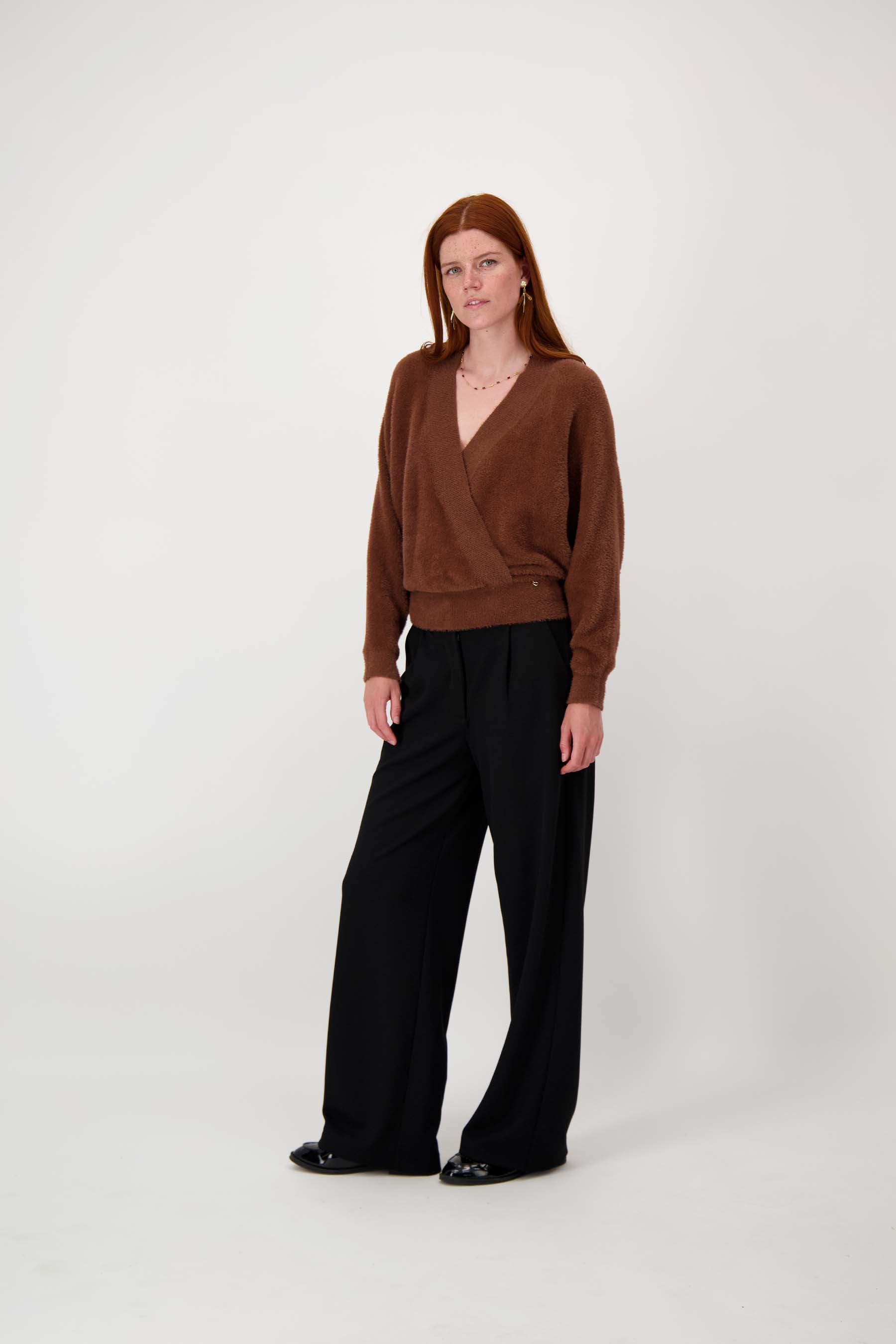 broek met bandplooi detail