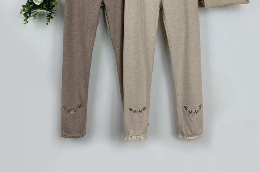 Santeh - Cropped legging met geborduurde bloemen