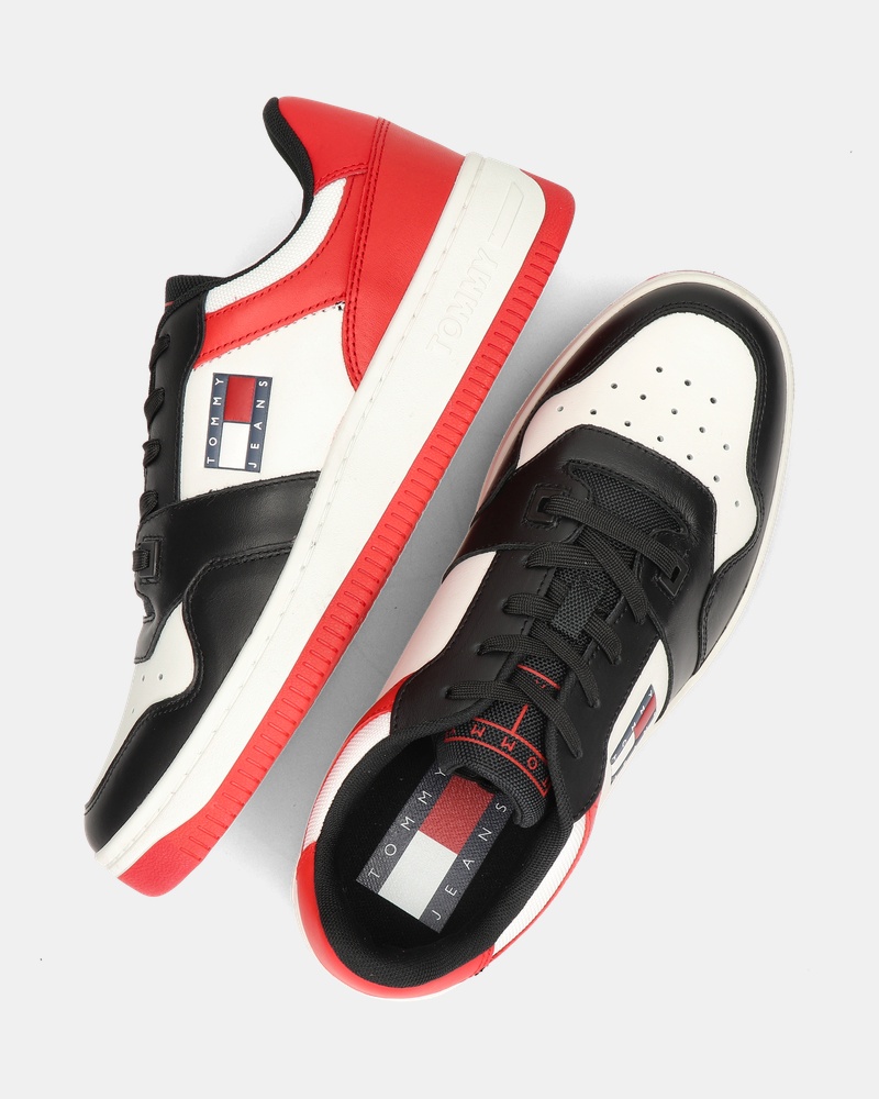 Tommy Jeans TJ Basket Lage sneakers  - zwart