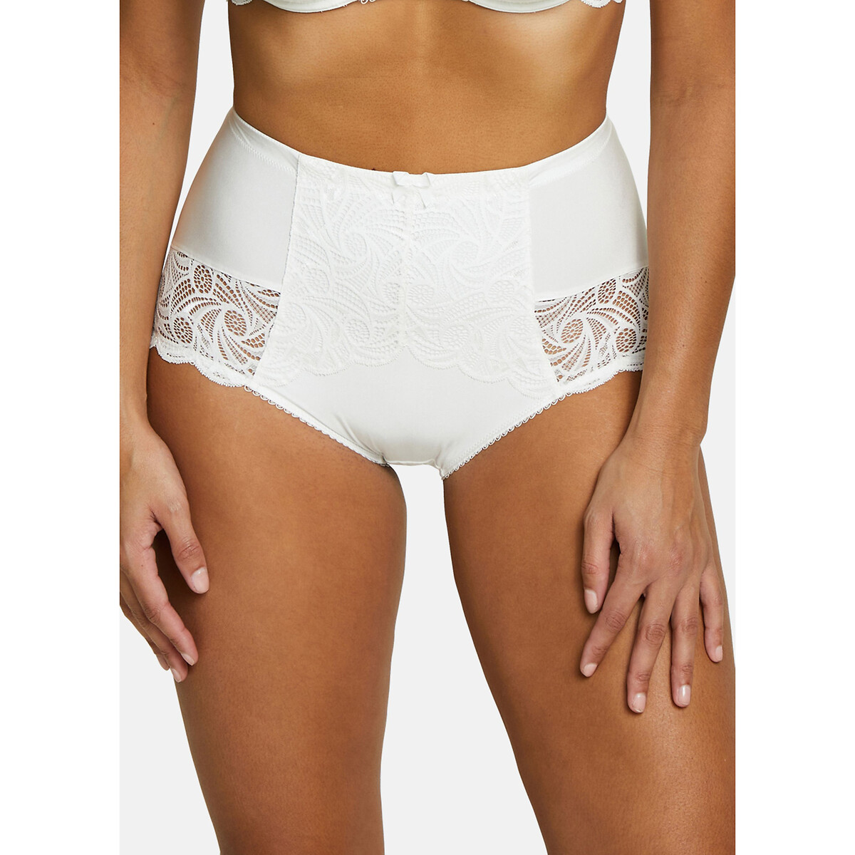 SANS COMPLEXE<br>Maxi slip Ariane