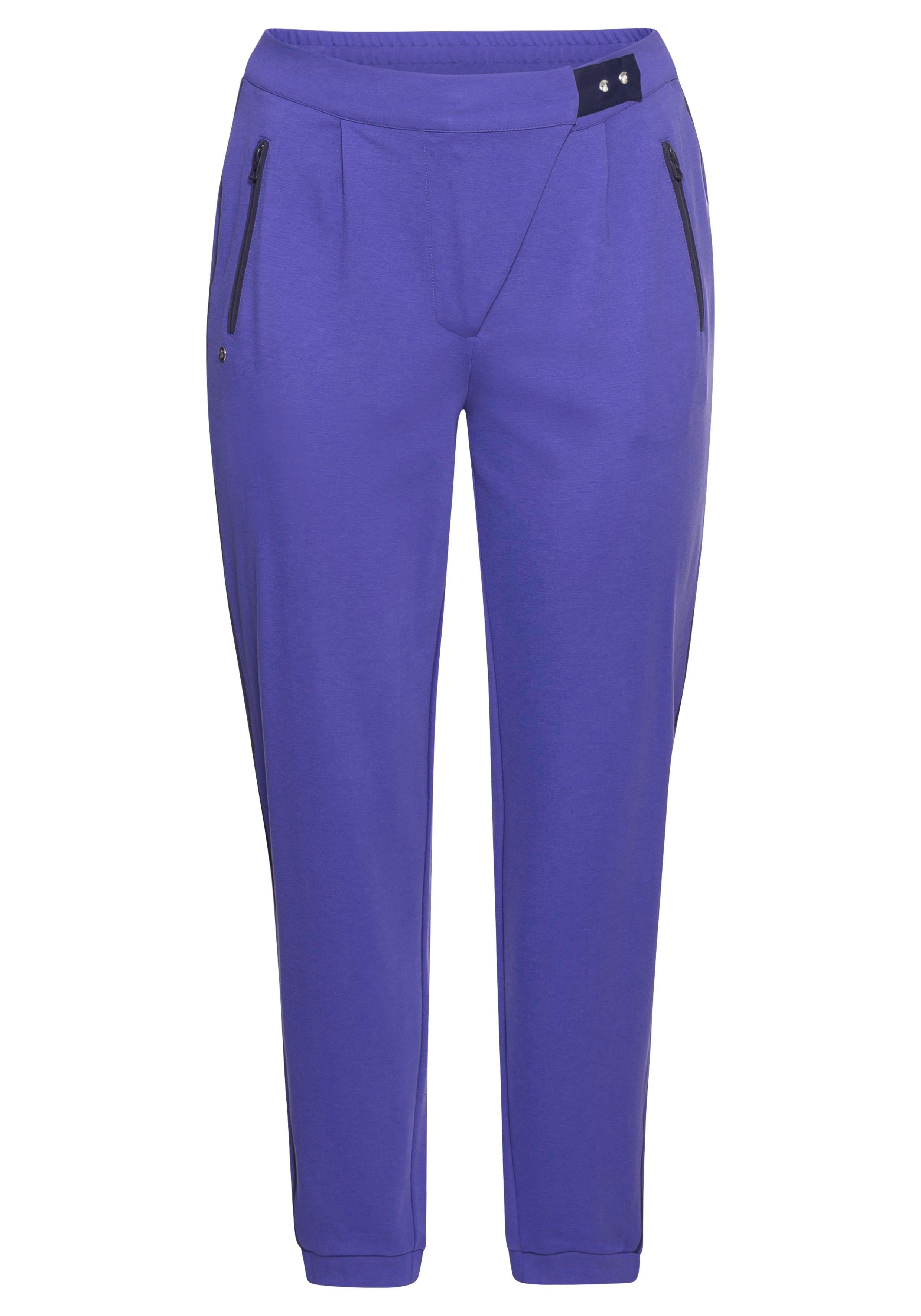 Joggpants mit Gummibund und Druckknöpfen