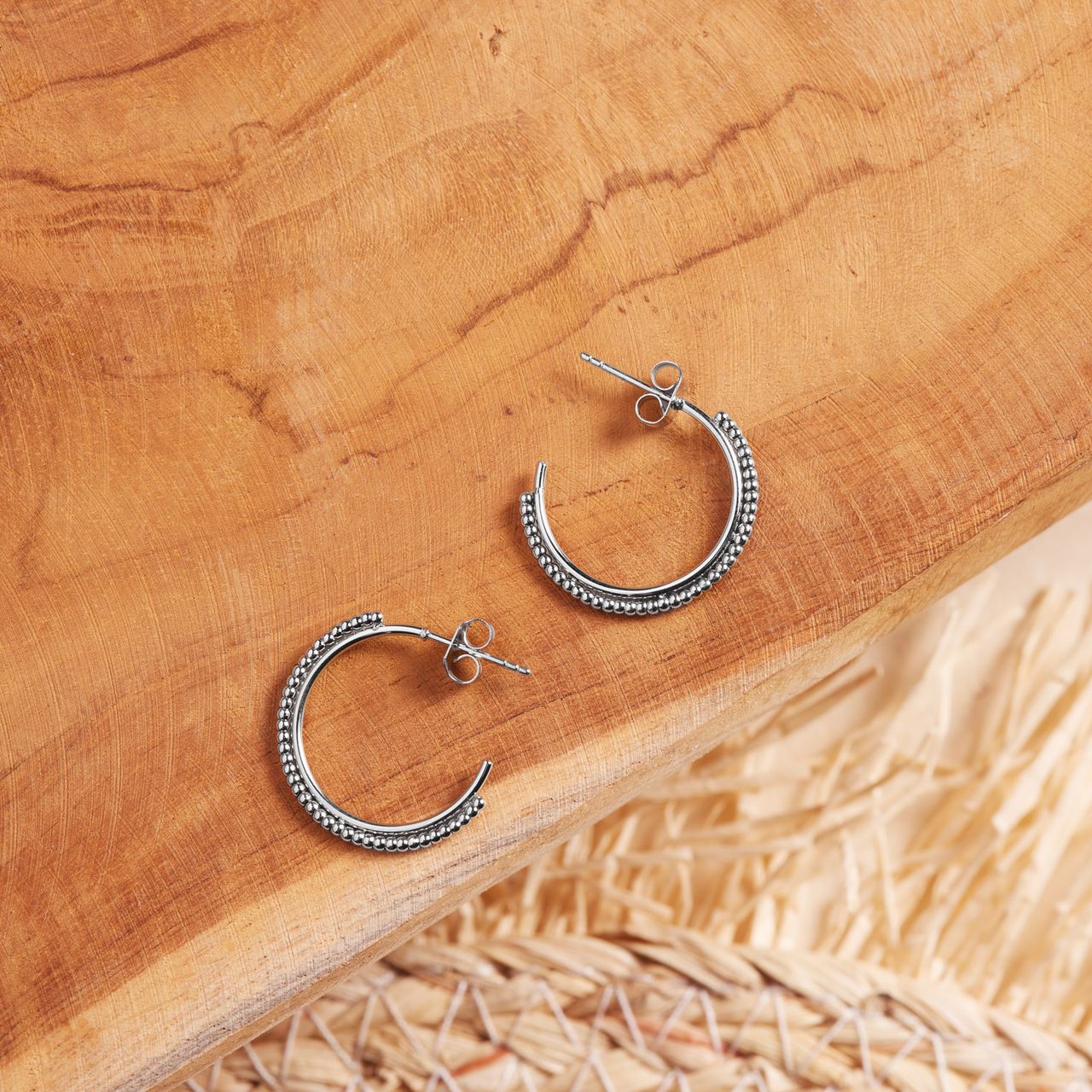 Gerecycled stalen oorbellen met bol