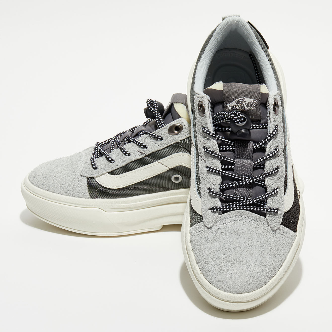 Vans Baskets Old Skool Overt Plus C gris/noir