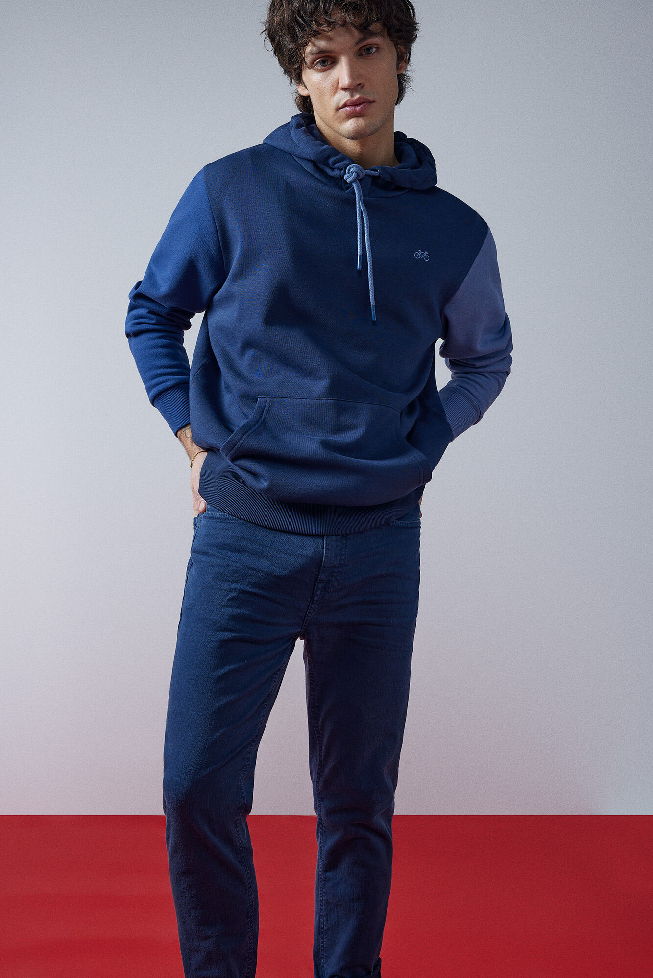 Calça skinny de cinco bolsos - azul escuro