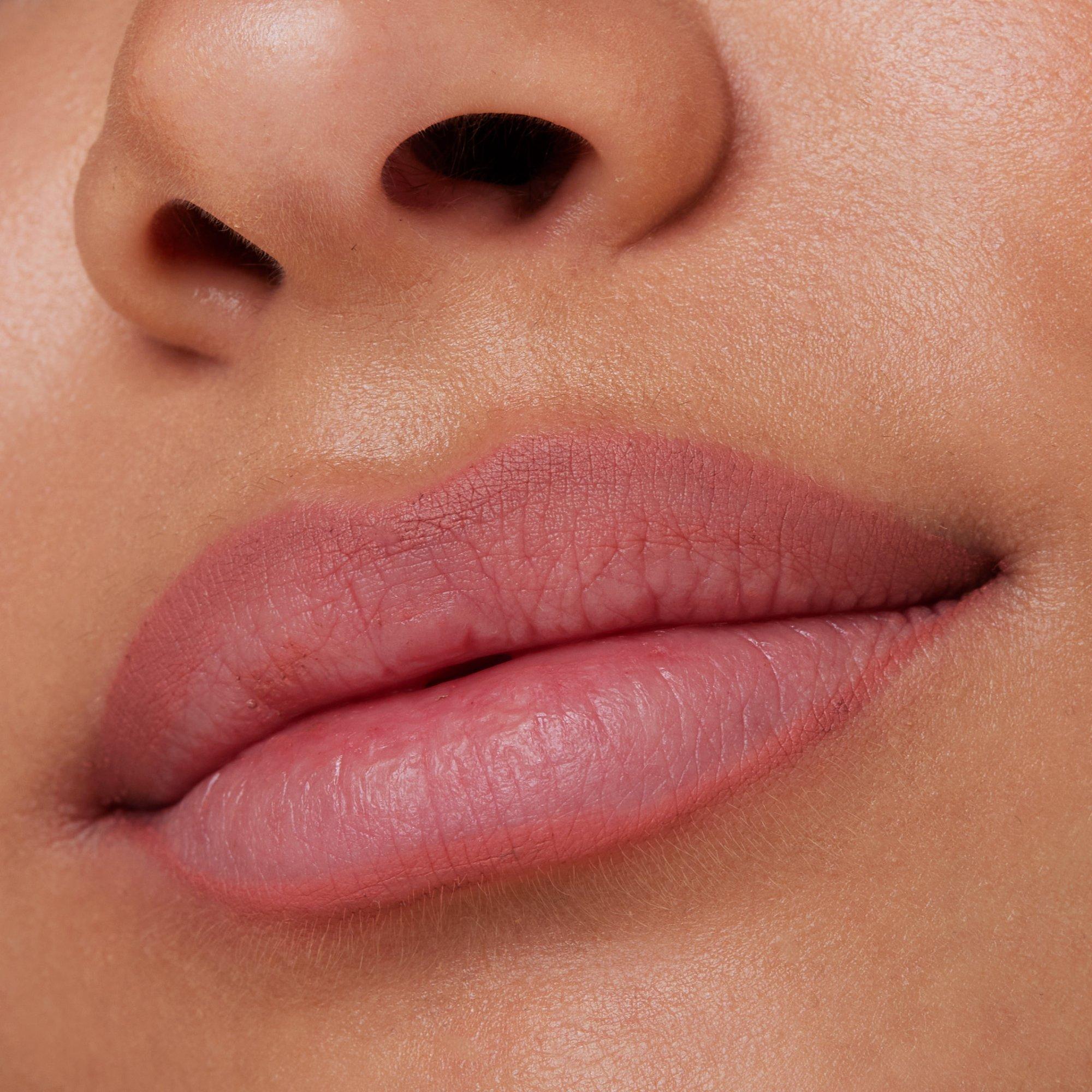 8h MATTE comfort lipliner
