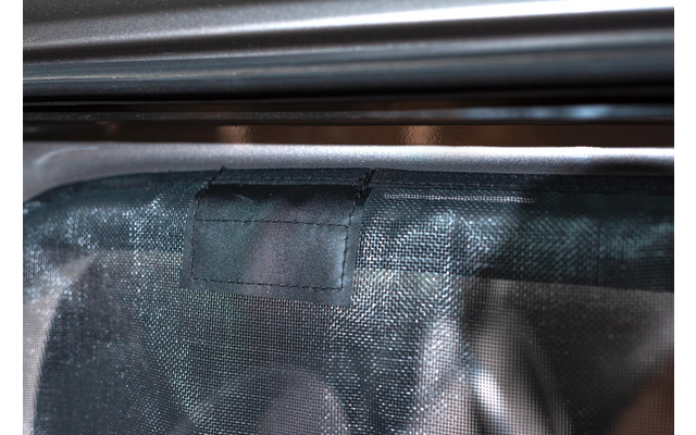Mayr Van Schiebetürenmoskitonetz mit Magnetreißverschluss geeignet für Caddy V (kurz)/ Connect (kurz) mit Maschenweite Fine-mesh