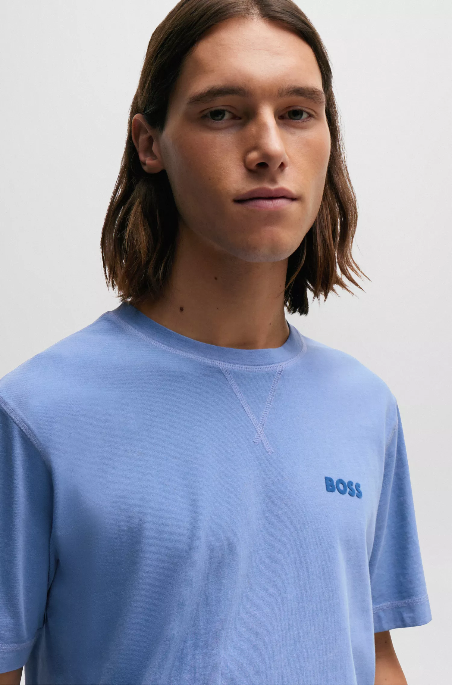 Camiseta BOSS laranja, tingida em peça, em algodão com detalhe do logotipo.
