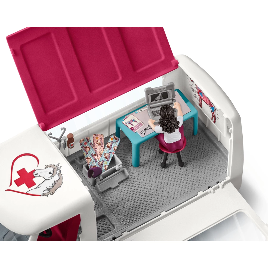 schleich® Mobile Tierärztin mit Hannoveraner Fohlen 42439