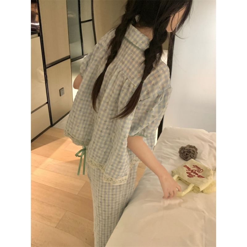 Sadelle - Pyjamaset: shirt met korte mouwen, geruite bloemenkant en kanten rand + broek