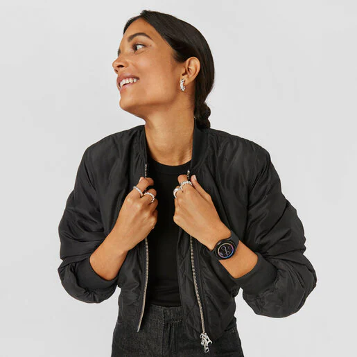 Relógio inteligente Samsung Galaxy Watch 5 X TOUS em alumínio IP cinza com pulseira de silicone cinza.