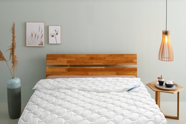 Beco Kunstfaserbettdecke »EcoWell Bettdecken für Sommer und Winter, Decke« leicht Füllung Polyester 1 Stk. tlg. Bettdecke 135x200 cm, 155x220 cm und weitere Grössen, blauer Engel