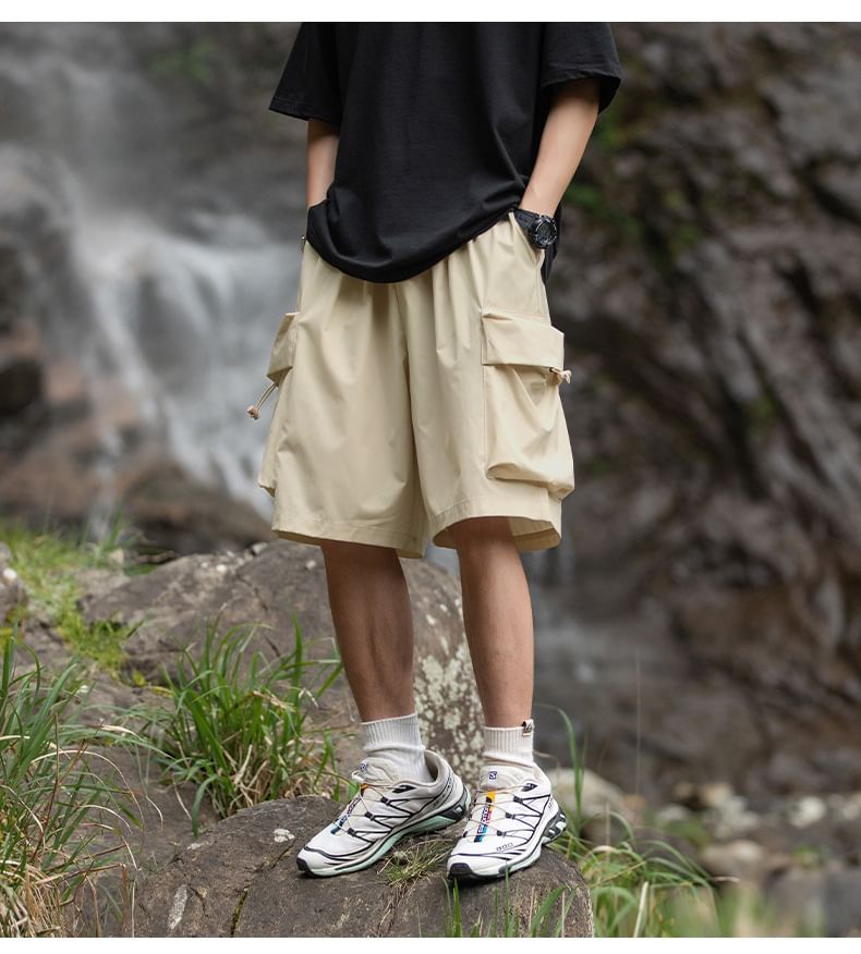 Really Point - Mid Rise Plain Cargo Shorts
