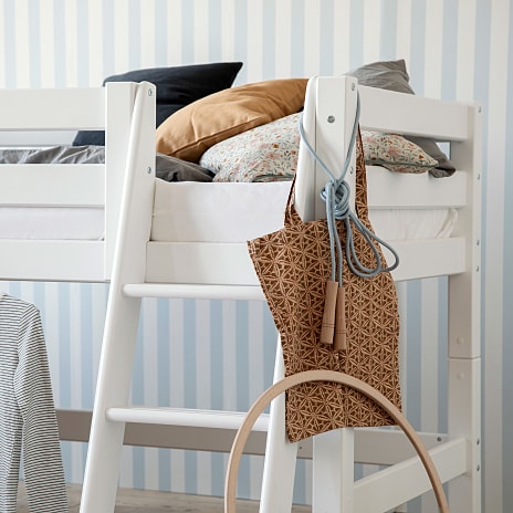 Hoppekids ECO Luxury halvhøj seng med rutsjebane 70x160 cm
