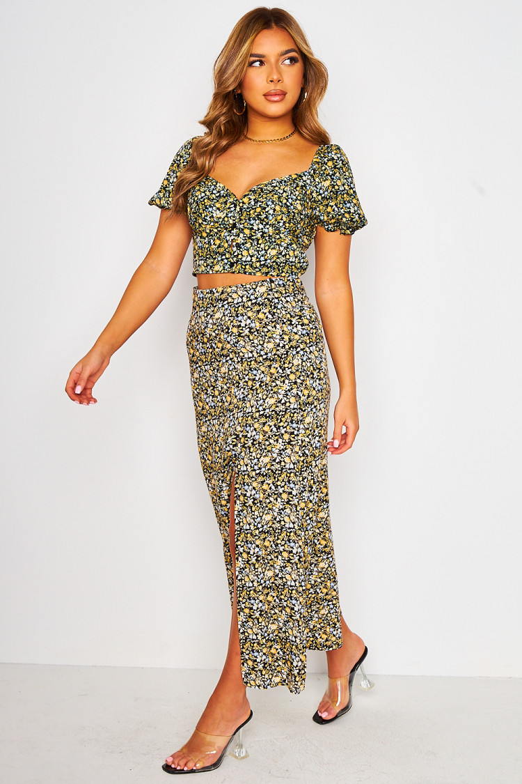 Ensemble 2 pièces noire imprimé fleuri crop top + jupe fendue
