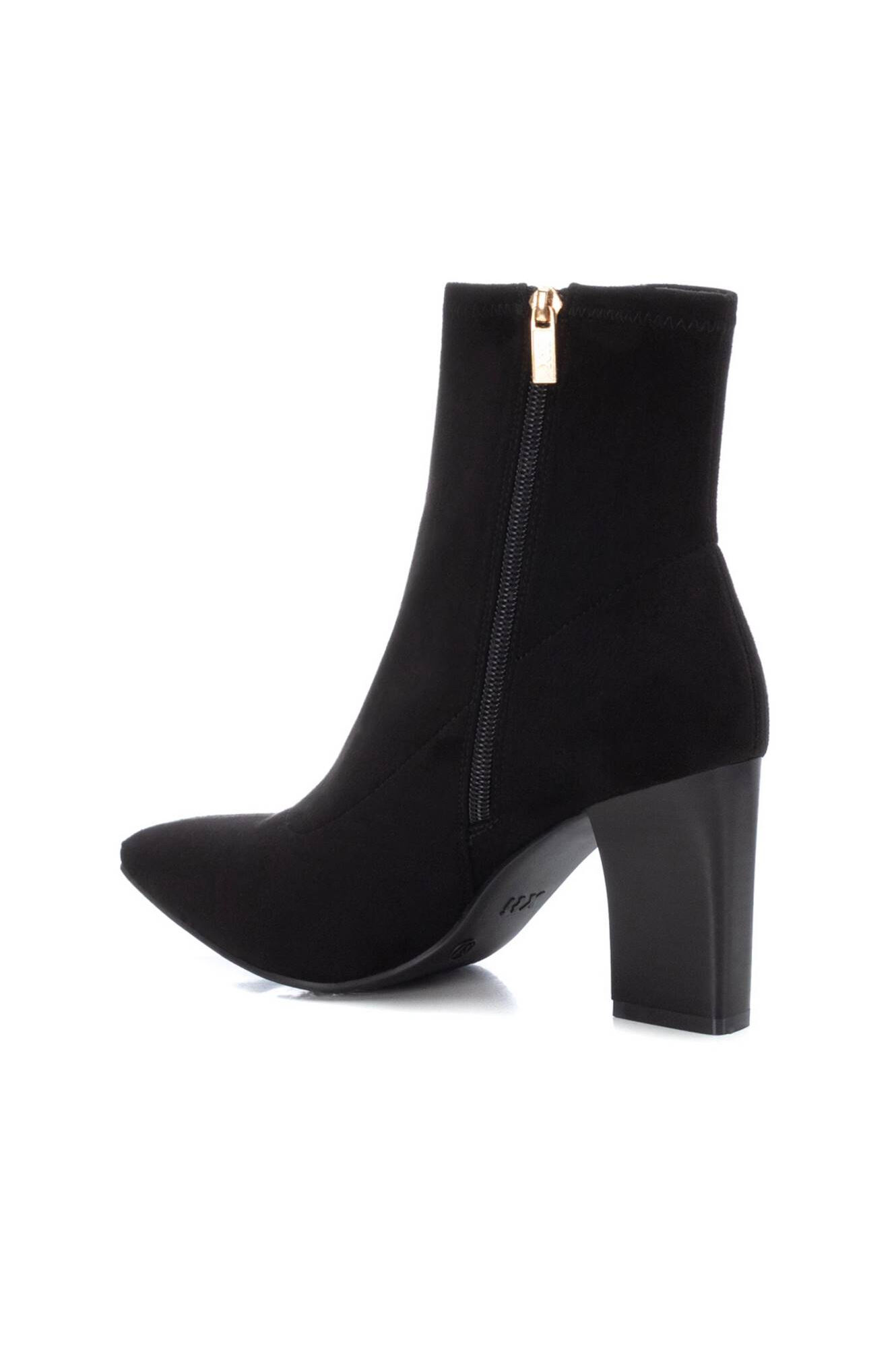 Botas de tornozelo femininas em camurça preta