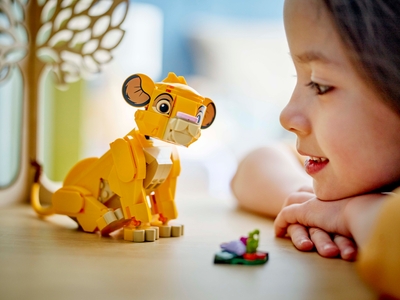 LEGO Simba de Leeuwenkoning als welp (43243)