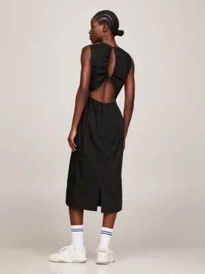 Vestido midi sem mangas com costas abertas