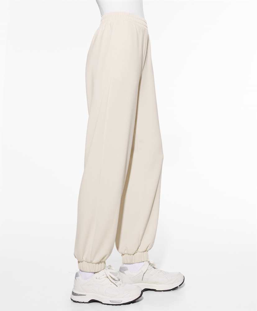Calça jogger em modal macio ao toque