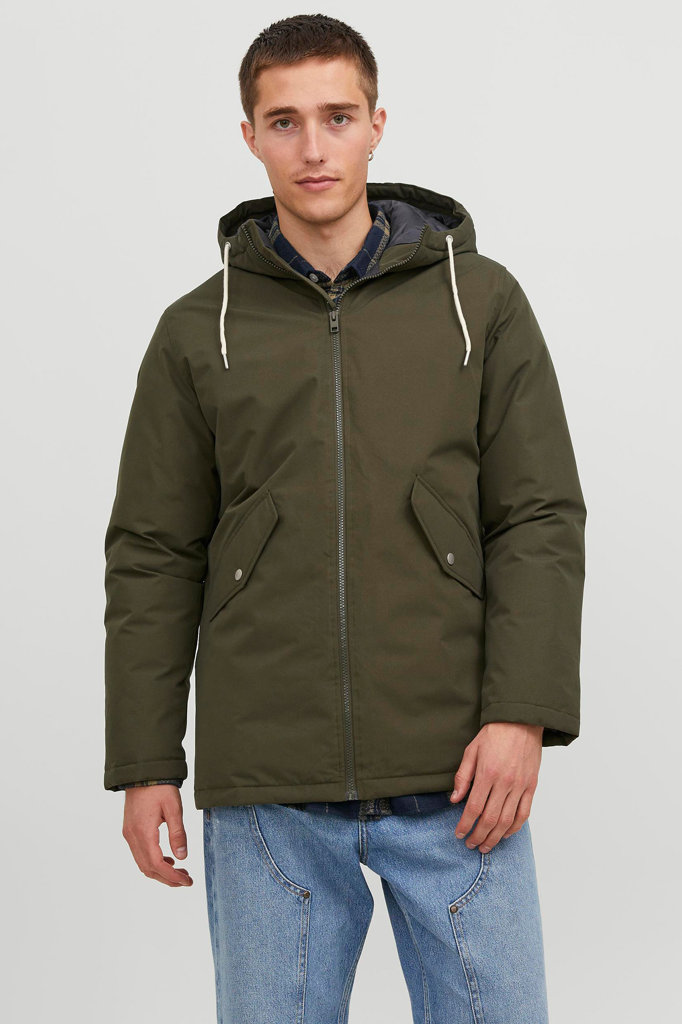Parka com capuz ajustável