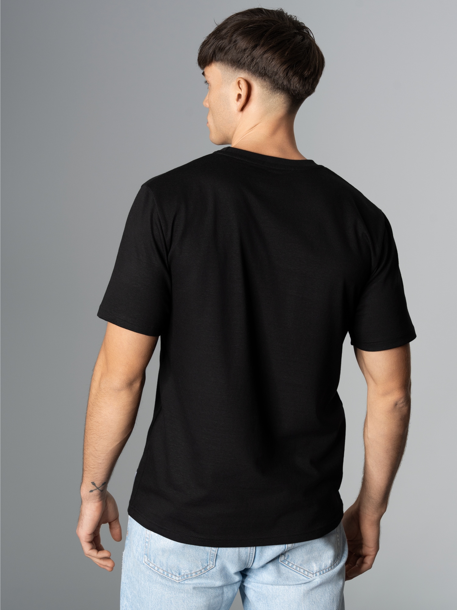 Heavy T-Shirt aus 100% recycelter Baumwolle Schwarz
