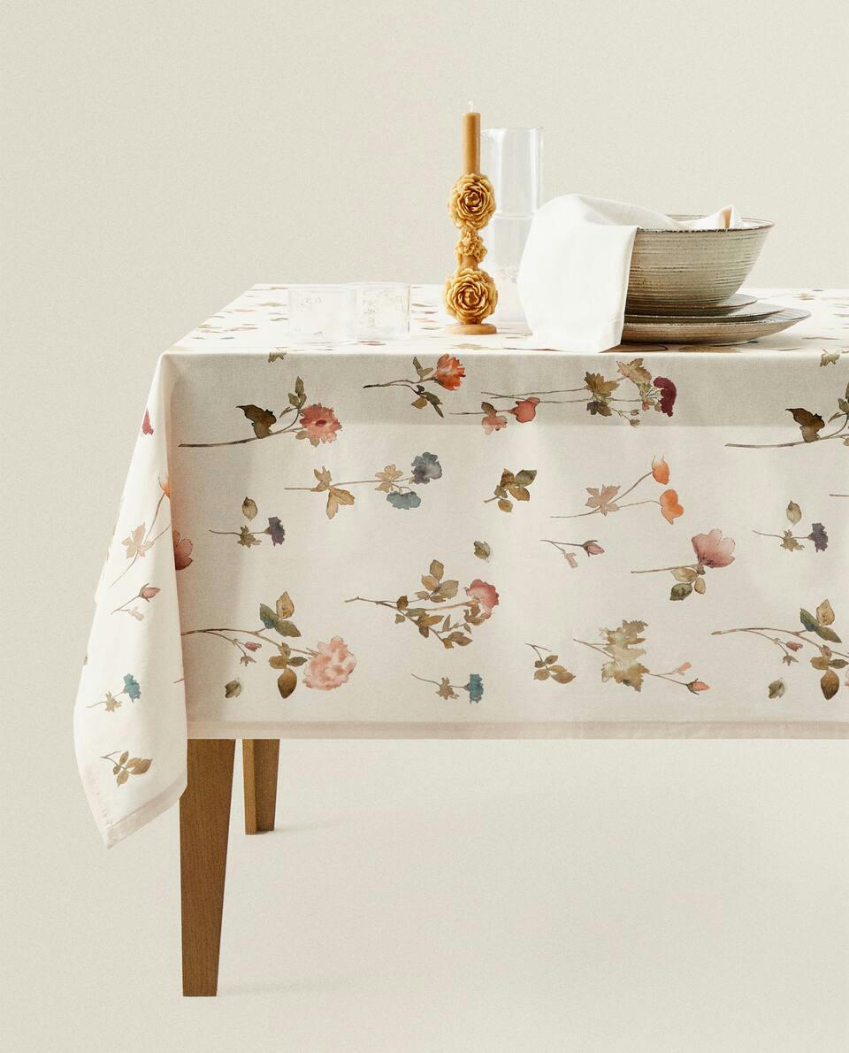 TOALHA DE MESA DE ALGODÃO COM ESTAMPA FLORAL