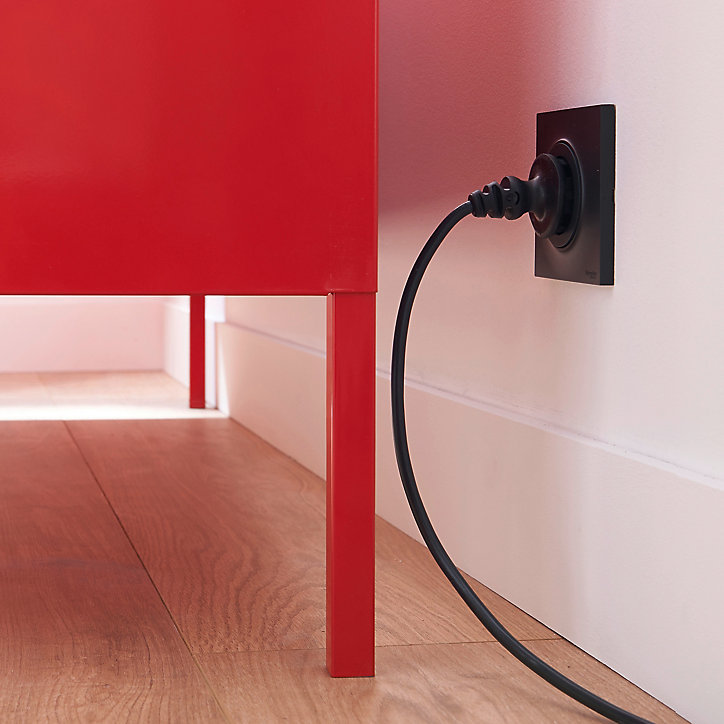 Rallonge intérieur H05VV-F Diall 3 x 1.5 mm² 3m + prise noir