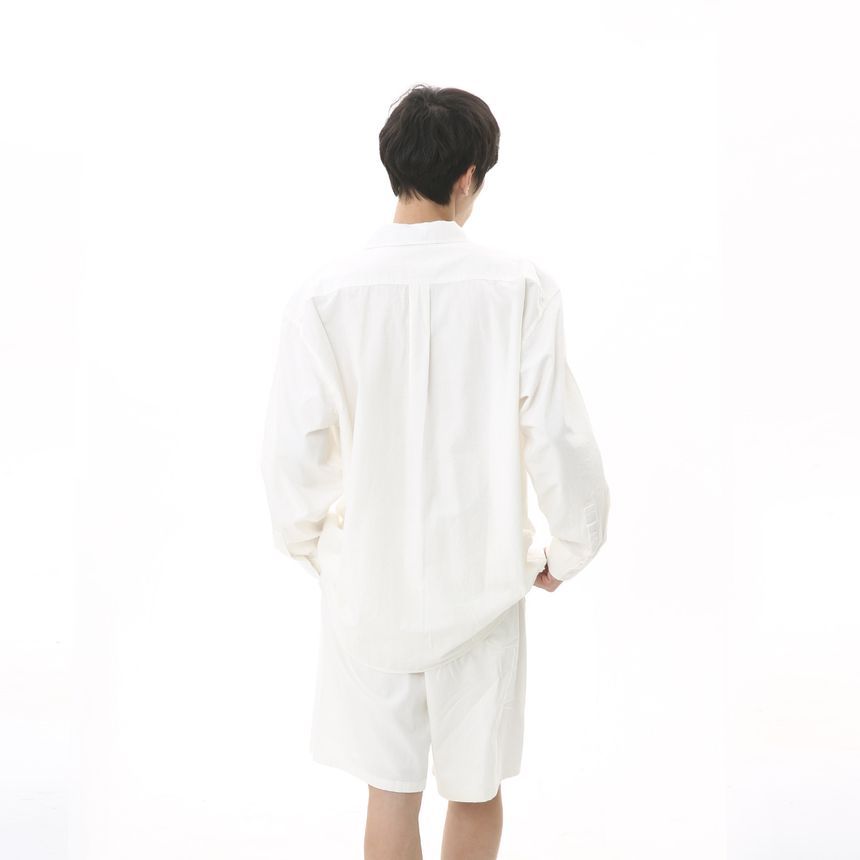 FAERIS - Effen overhemd met lange mouwen en kraag / Bermudashorts met gemiddelde taille