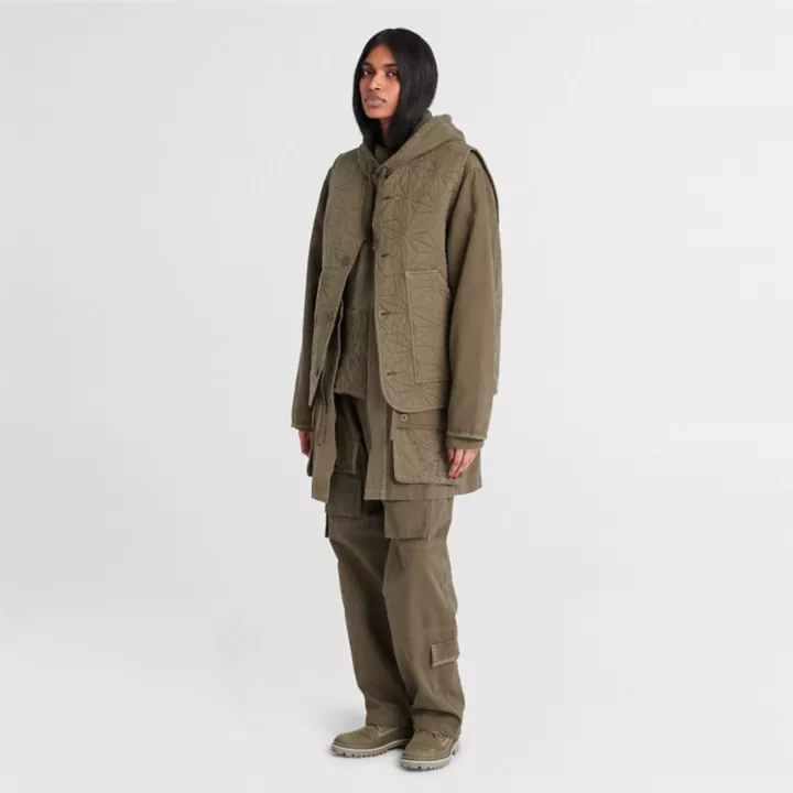 Colete Timberland x CLOT Future73 unissex na cor verde escuro.