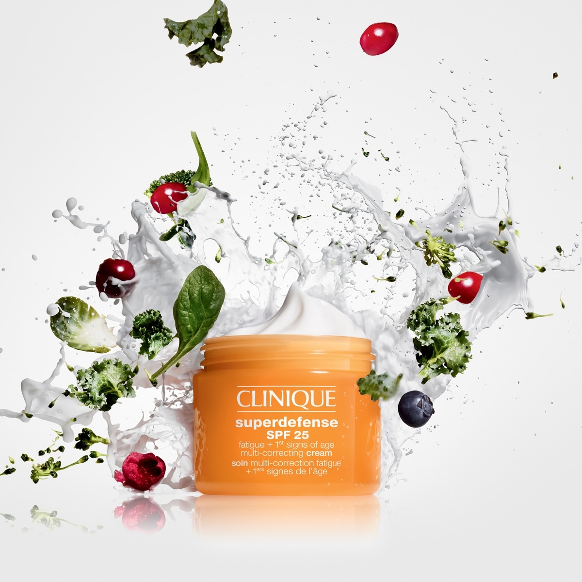 CLINIQUE Superdefense SPF 25Soin Multi-correction Fatigue + 1ers Signes de l'Âge - Peaux Sèches à Mixtes